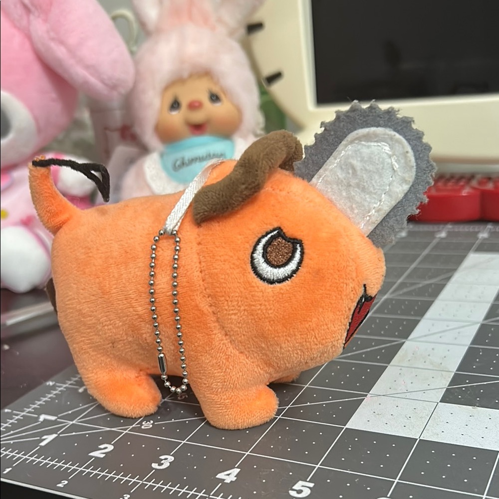 Pochita purse pal keychain